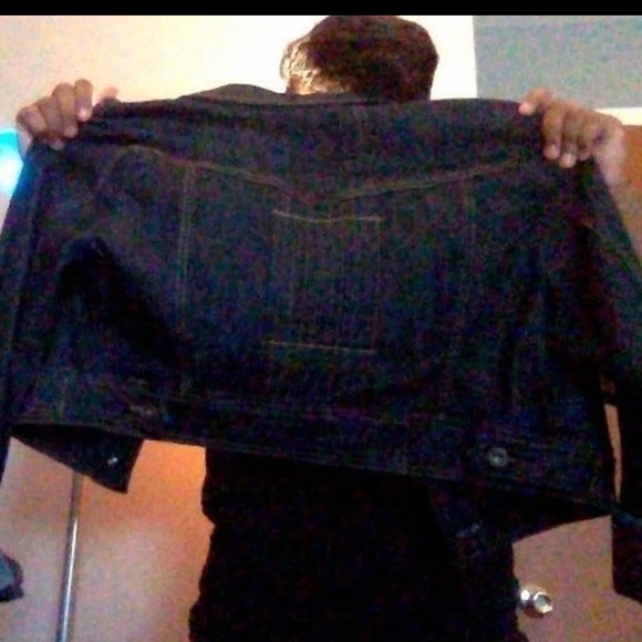 Jean jacket - Picture 2 of 4